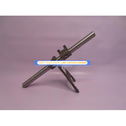 Вилка КПП в сборе с валом 1/2 передачи HW19710