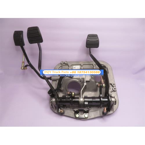 Кронштейн педалей SHAANXI F2000 в сборе