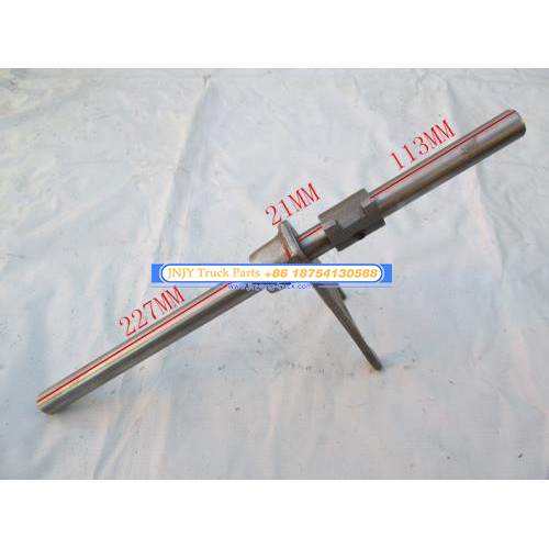 Вилка КПП в сборе с валом 3/4 передачи HW19712