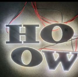 HOWO 发光字标  重汽标牌